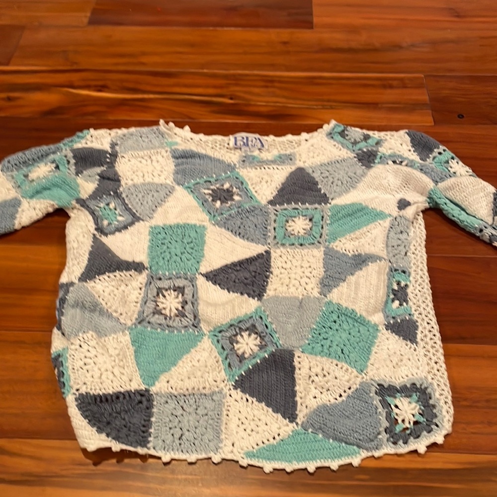 VINTAGE BEA CLASSICS CROCHETED SWEATER